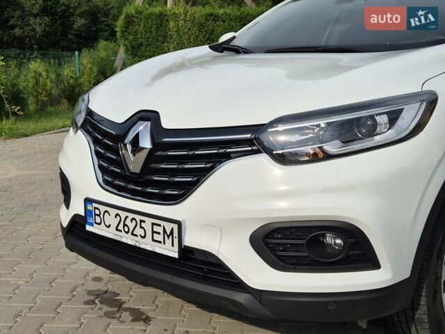 Белый Рено Kadjar, объемом двигателя 1.46 л и пробегом 73 тыс. км за 20900 $, фото 23 на Automoto.ua