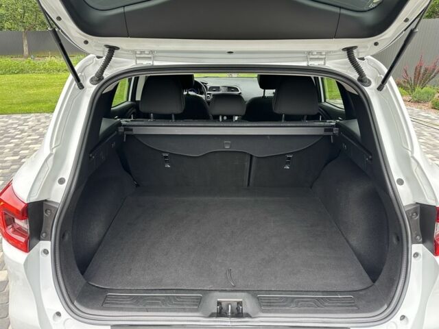 Рено Kadjar 2021 в Чернигове на Automoto.ua Белый Рено Kadjar, объемом двигателя 1.5 л и пробегом 97 тыс. км за 19777 $, фото 16 на Automoto.ua