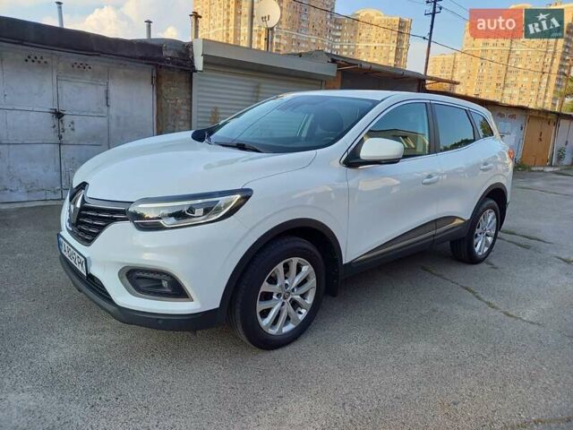 Білий Рено Kadjar, об'ємом двигуна 1.5 л та пробігом 102 тис. км за 19999 $, фото 6 на Automoto.ua