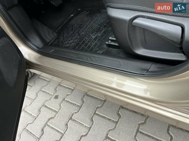 Бежевый Рено Kadjar, объемом двигателя 1.46 л и пробегом 97 тыс. км за 17500 $, фото 25 на Automoto.ua