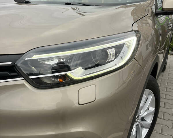 Бежевый Рено Kadjar, объемом двигателя 1.46 л и пробегом 97 тыс. км за 16999 $, фото 51 на Automoto.ua