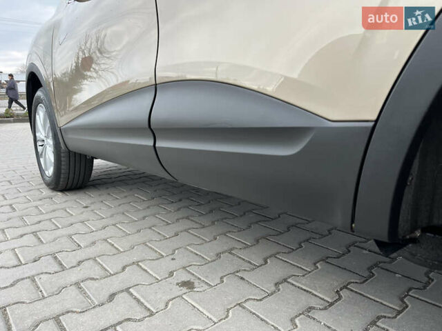 Бежевый Рено Kadjar, объемом двигателя 1.46 л и пробегом 97 тыс. км за 16999 $, фото 30 на Automoto.ua