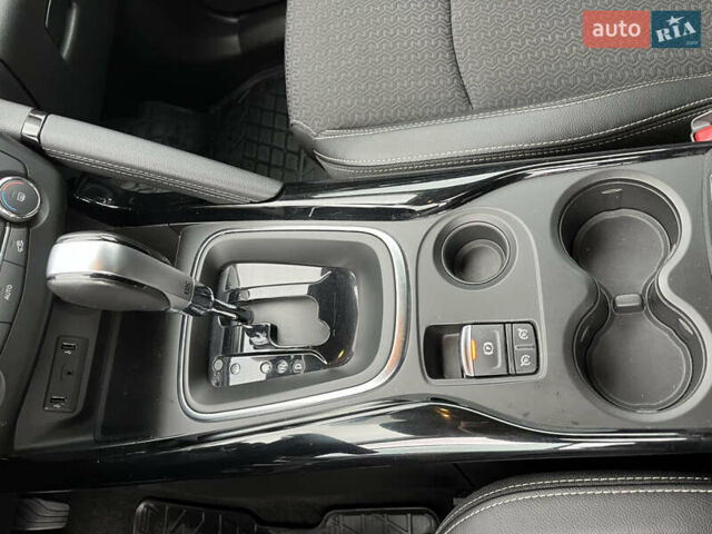 Бежевый Рено Kadjar, объемом двигателя 1.46 л и пробегом 97 тыс. км за 16999 $, фото 20 на Automoto.ua