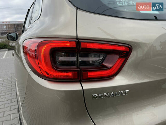 Бежевый Рено Kadjar, объемом двигателя 1.46 л и пробегом 97 тыс. км за 16999 $, фото 52 на Automoto.ua