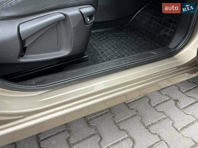 Бежевый Рено Kadjar, объемом двигателя 1.46 л и пробегом 97 тыс. км за 16999 $, фото 43 на Automoto.ua