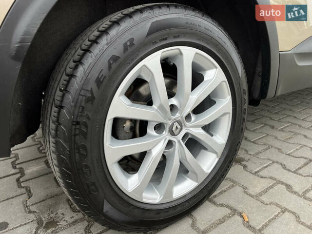 Бежевый Рено Kadjar, объемом двигателя 1.46 л и пробегом 97 тыс. км за 17500 $, фото 37 на Automoto.ua