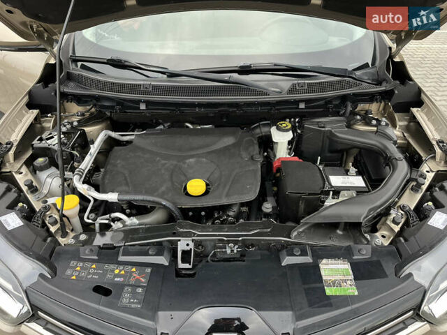 Бежевый Рено Kadjar, объемом двигателя 1.46 л и пробегом 97 тыс. км за 16999 $, фото 47 на Automoto.ua