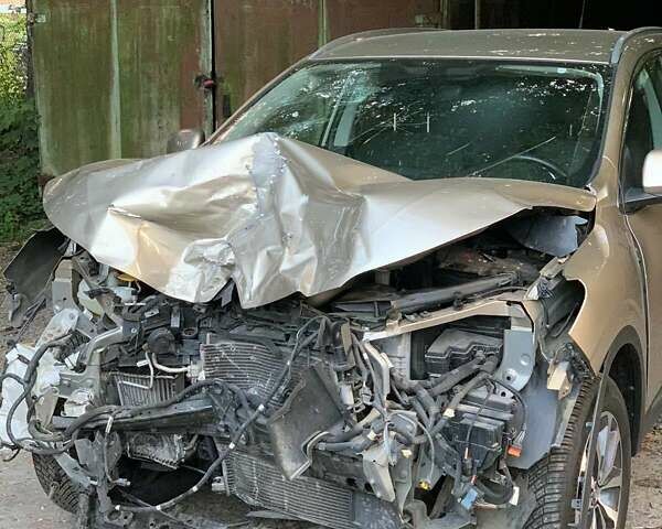 Бежевий Рено Kadjar, об'ємом двигуна 1.46 л та пробігом 193 тис. км за 10500 $, фото 3 на Automoto.ua