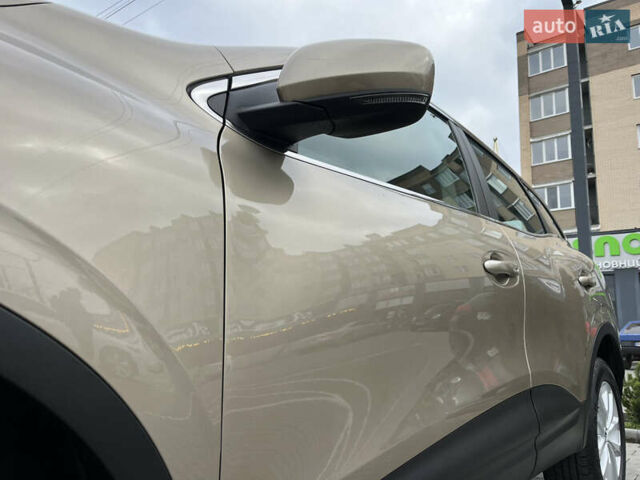 Бежевый Рено Kadjar, объемом двигателя 1.46 л и пробегом 97 тыс. км за 17500 $, фото 14 на Automoto.ua