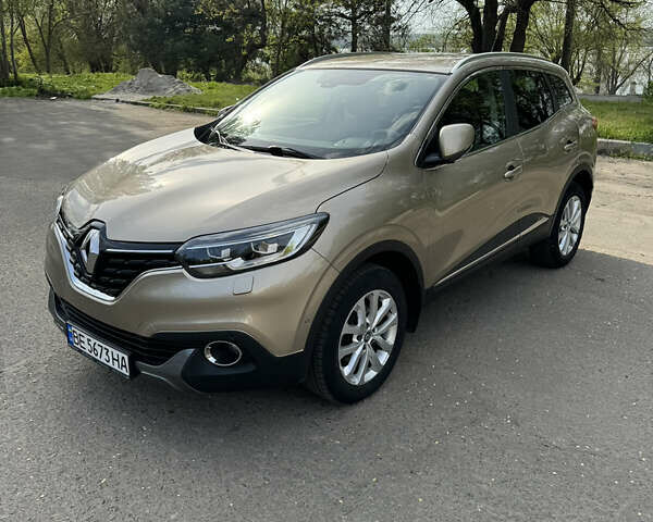 Бежевый Рено Kadjar, объемом двигателя 1.5 л и пробегом 41 тыс. км за 19200 $, фото 4 на Automoto.ua