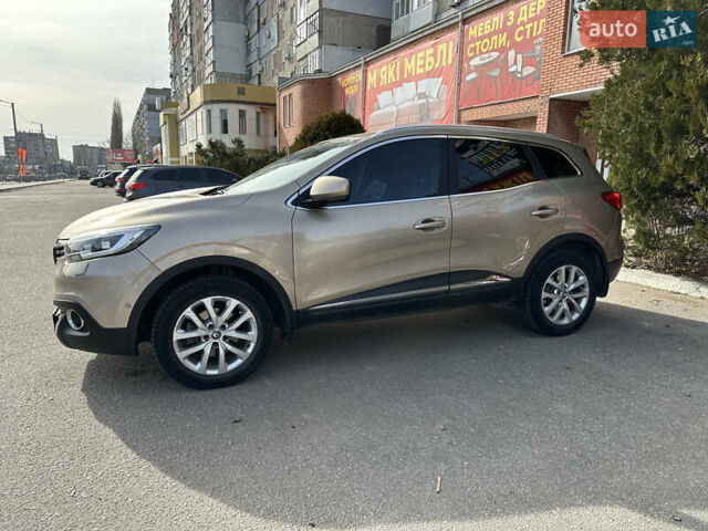 Бежевый Рено Kadjar, объемом двигателя 1.46 л и пробегом 140 тыс. км за 17199 $, фото 2 на Automoto.ua