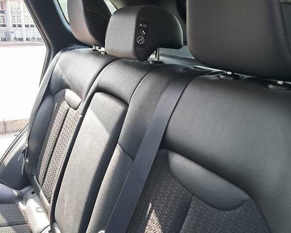 Черный Рено Kadjar, объемом двигателя 1.5 л и пробегом 107 тыс. км за 15000 $, фото 4 на Automoto.ua