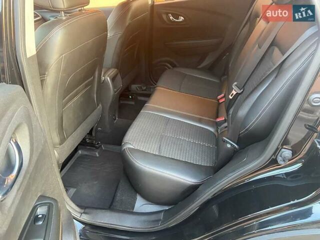 Черный Рено Kadjar, объемом двигателя 1.5 л и пробегом 183 тыс. км за 14200 $, фото 36 на Automoto.ua