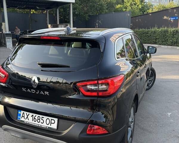 Черный Рено Kadjar, объемом двигателя 1.6 л и пробегом 147 тыс. км за 16900 $, фото 7 на Automoto.ua