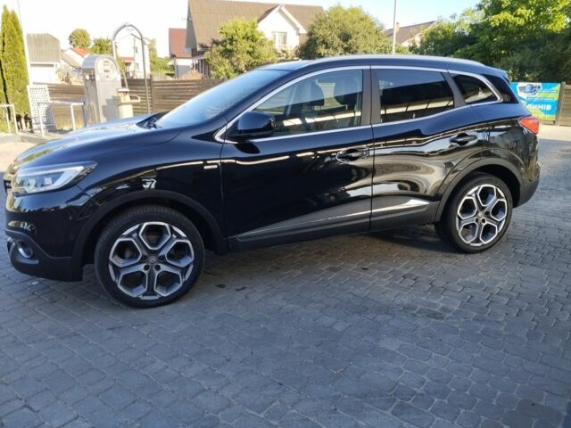Черный Рено Kadjar, объемом двигателя 1.6 л и пробегом 153 тыс. км за 13700 $, фото 3 на Automoto.ua
