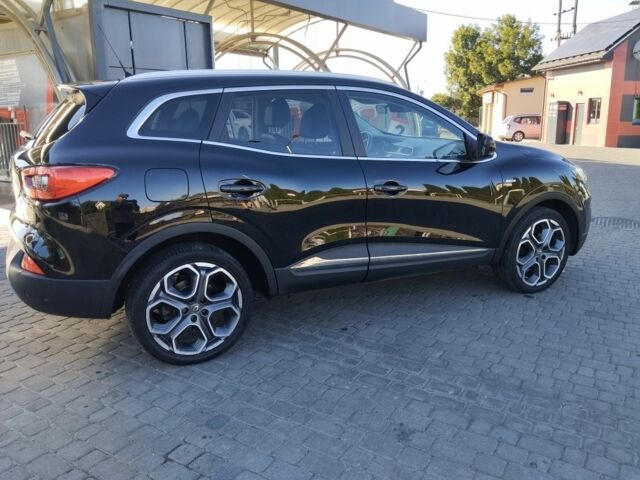 Черный Рено Kadjar, объемом двигателя 1.6 л и пробегом 153 тыс. км за 13700 $, фото 2 на Automoto.ua