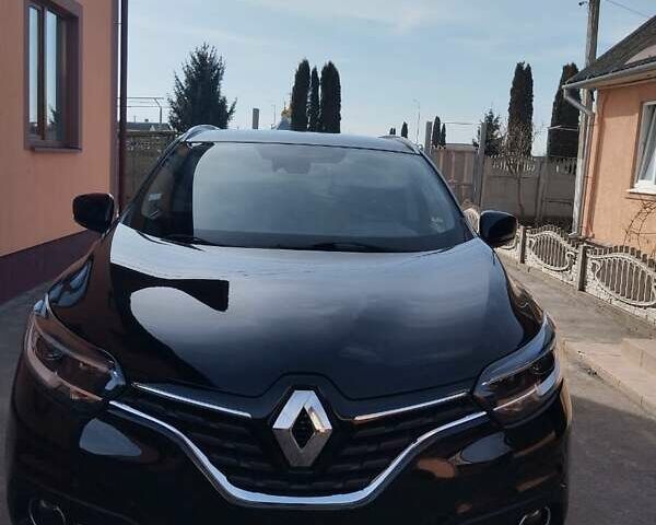 Черный Рено Kadjar, объемом двигателя 1.5 л и пробегом 183 тыс. км за 14200 $, фото 2 на Automoto.ua