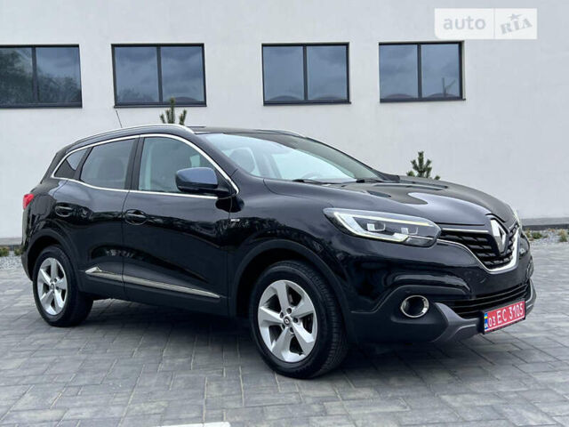 Черный Рено Kadjar, объемом двигателя 1.6 л и пробегом 161 тыс. км за 14700 $, фото 24 на Automoto.ua