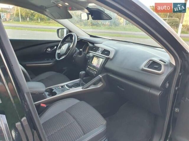Черный Рено Kadjar, объемом двигателя 1.5 л и пробегом 207 тыс. км за 14700 $, фото 7 на Automoto.ua