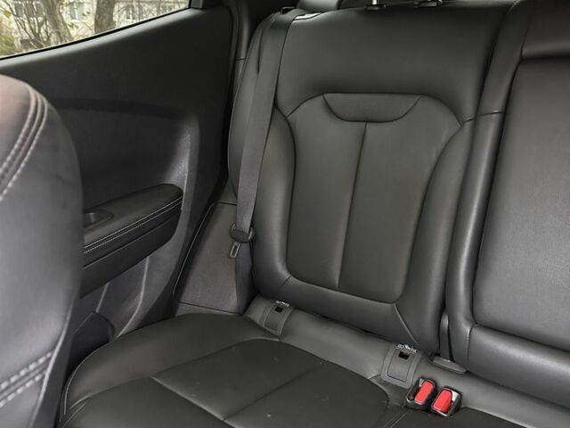 Черный Рено Kadjar, объемом двигателя 1.5 л и пробегом 216 тыс. км за 18000 $, фото 2 на Automoto.ua