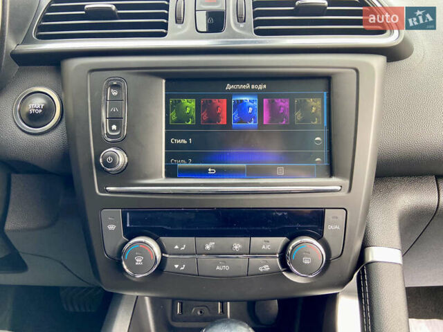 Черный Рено Kadjar, объемом двигателя 1.5 л и пробегом 237 тыс. км за 15250 $, фото 74 на Automoto.ua