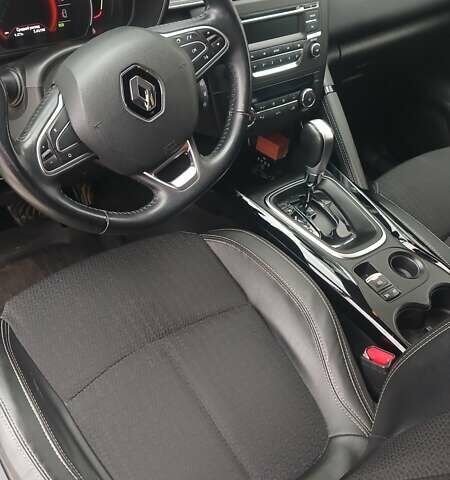 Черный Рено Kadjar, объемом двигателя 1.46 л и пробегом 255 тыс. км за 14450 $, фото 13 на Automoto.ua