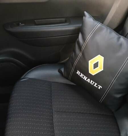 Черный Рено Kadjar, объемом двигателя 1.46 л и пробегом 255 тыс. км за 14450 $, фото 9 на Automoto.ua