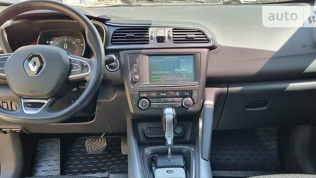 Чорний Рено Kadjar, об'ємом двигуна 1.5 л та пробігом 123 тис. км за 18250 $, фото 4 на Automoto.ua