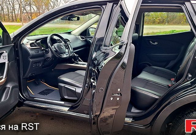 Черный Рено Kadjar, объемом двигателя 1.5 л и пробегом 120 тыс. км за 16300 $, фото 8 на Automoto.ua