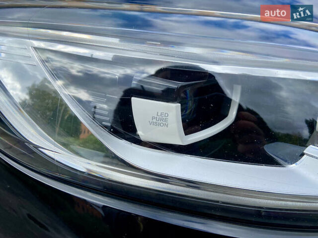 Черный Рено Kadjar, объемом двигателя 1.5 л и пробегом 237 тыс. км за 15400 $, фото 35 на Automoto.ua