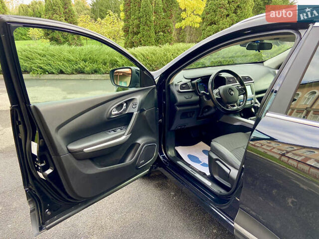Чорний Рено Kadjar, об'ємом двигуна 1.5 л та пробігом 237 тис. км за 15550 $, фото 38 на Automoto.ua