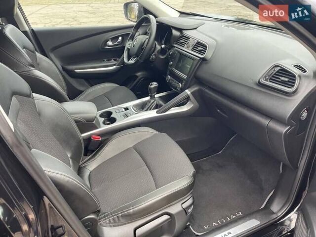 Чорний Рено Kadjar, об'ємом двигуна 1.6 л та пробігом 160 тис. км за 16700 $, фото 22 на Automoto.ua
