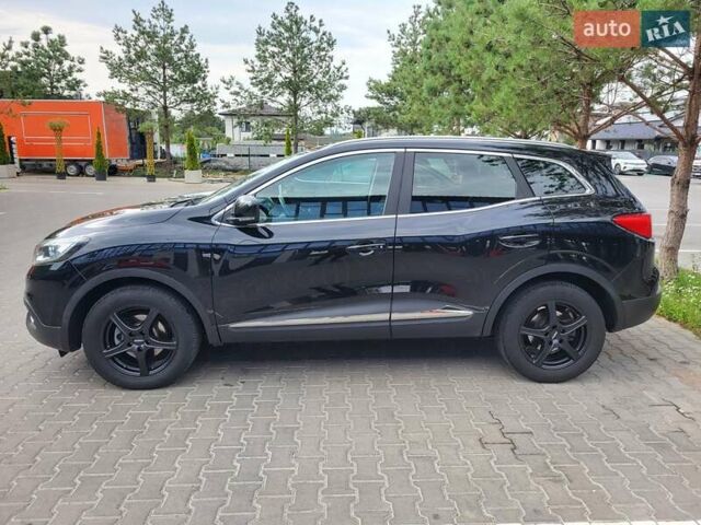 Черный Рено Kadjar, объемом двигателя 1.46 л и пробегом 195 тыс. км за 16200 $, фото 5 на Automoto.ua