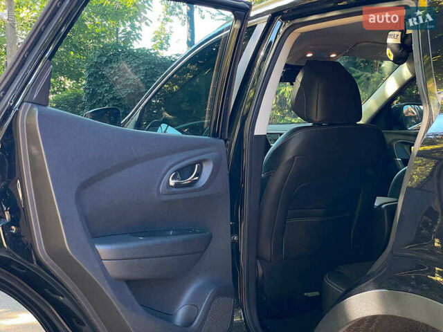 Черный Рено Kadjar, объемом двигателя 1.46 л и пробегом 255 тыс. км за 12490 $, фото 31 на Automoto.ua