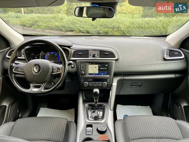 Черный Рено Kadjar, объемом двигателя 1.5 л и пробегом 237 тыс. км за 15250 $, фото 56 на Automoto.ua