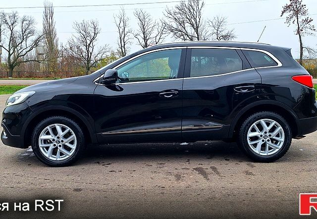Черный Рено Kadjar, объемом двигателя 1.5 л и пробегом 120 тыс. км за 16300 $, фото 3 на Automoto.ua