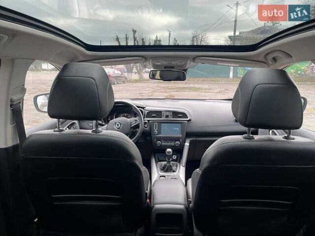 Чорний Рено Kadjar, об'ємом двигуна 1.6 л та пробігом 160 тис. км за 16700 $, фото 25 на Automoto.ua