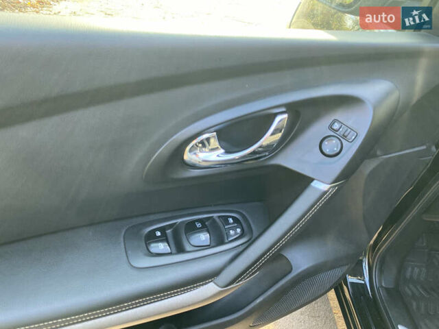 Черный Рено Kadjar, объемом двигателя 1.46 л и пробегом 139 тыс. км за 17900 $, фото 8 на Automoto.ua