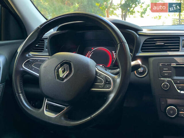 Черный Рено Kadjar, объемом двигателя 1.46 л и пробегом 255 тыс. км за 12490 $, фото 30 на Automoto.ua