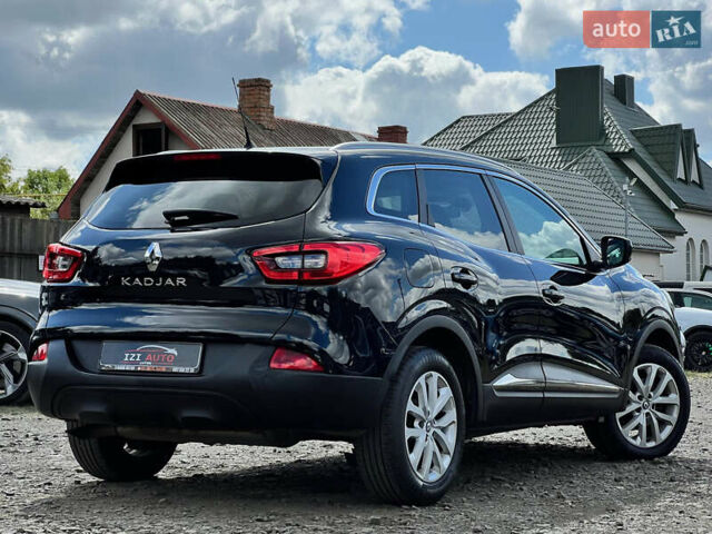 Черный Рено Kadjar, объемом двигателя 1.6 л и пробегом 175 тыс. км за 16481 $, фото 7 на Automoto.ua