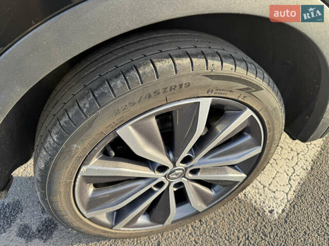 Чорний Рено Kadjar, об'ємом двигуна 1.6 л та пробігом 182 тис. км за 16400 $, фото 29 на Automoto.ua