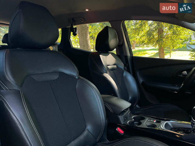 Черный Рено Kadjar, объемом двигателя 1.46 л и пробегом 255 тыс. км за 12490 $, фото 15 на Automoto.ua