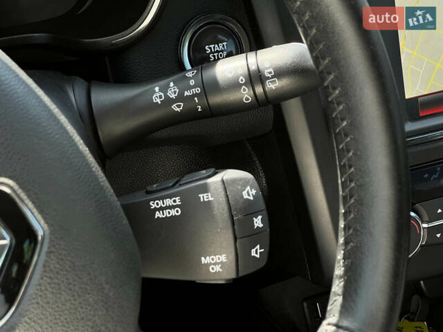 Черный Рено Kadjar, объемом двигателя 1.6 л и пробегом 175 тыс. км за 16481 $, фото 46 на Automoto.ua