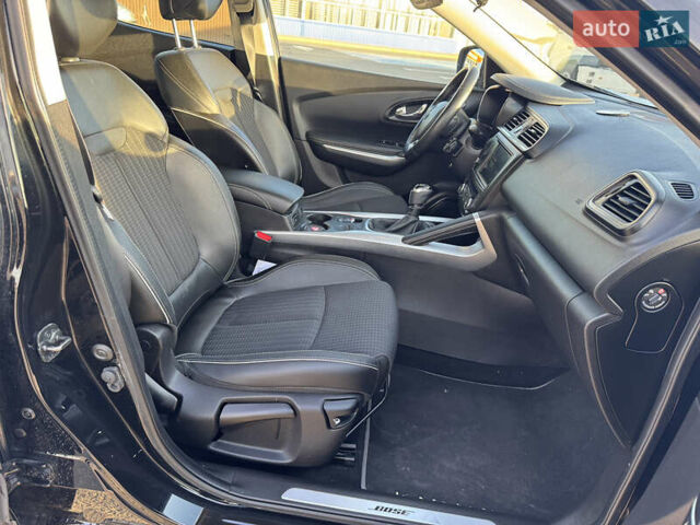 Чорний Рено Kadjar, об'ємом двигуна 1.6 л та пробігом 182 тис. км за 16400 $, фото 19 на Automoto.ua