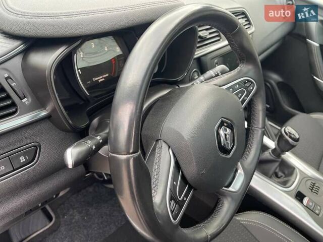 Чорний Рено Kadjar, об'ємом двигуна 1.6 л та пробігом 160 тис. км за 16700 $, фото 21 на Automoto.ua