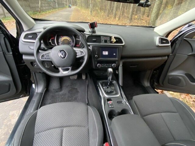 Черный Рено Kadjar, объемом двигателя 1.5 л и пробегом 260 тыс. км за 14300 $, фото 4 на Automoto.ua