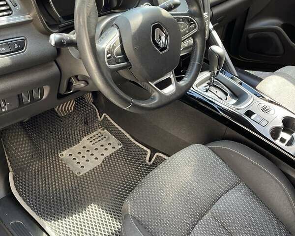 Черный Рено Kadjar, объемом двигателя 1.46 л и пробегом 218 тыс. км за 15500 $, фото 6 на Automoto.ua