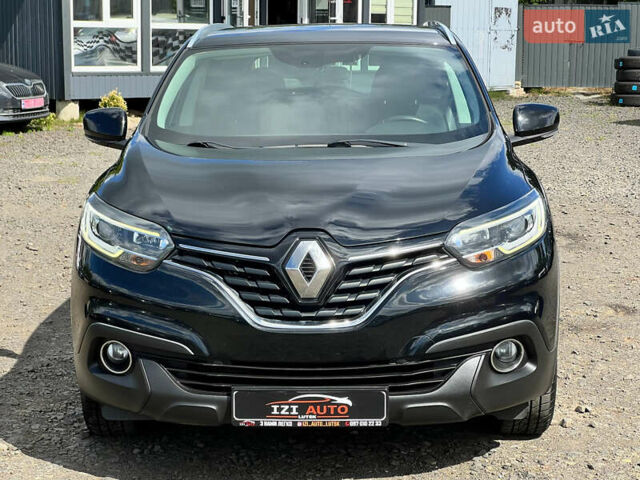 Черный Рено Kadjar, объемом двигателя 1.6 л и пробегом 175 тыс. км за 16481 $, фото 2 на Automoto.ua