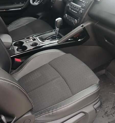 Черный Рено Kadjar, объемом двигателя 1.46 л и пробегом 255 тыс. км за 14450 $, фото 2 на Automoto.ua