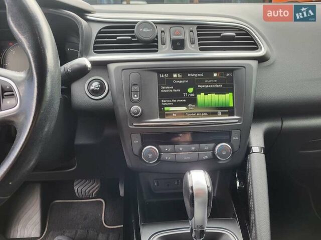 Черный Рено Kadjar, объемом двигателя 1.46 л и пробегом 195 тыс. км за 16200 $, фото 21 на Automoto.ua